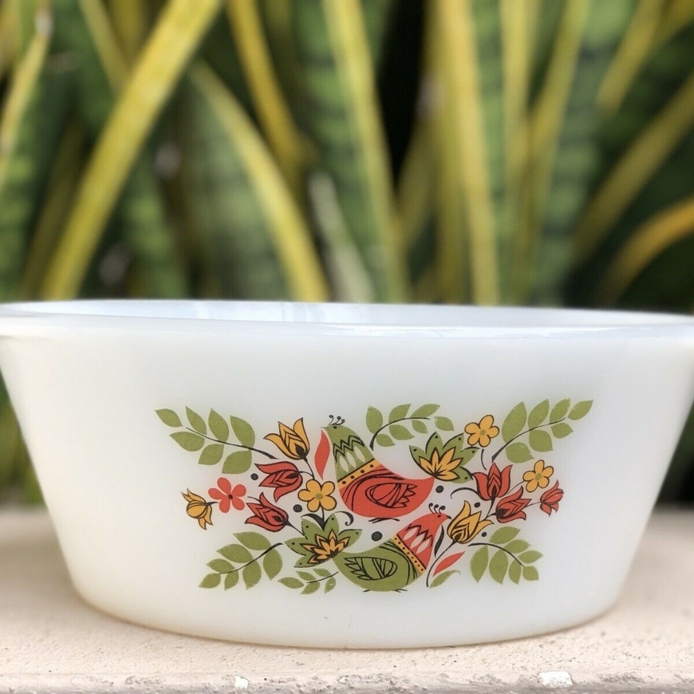 Arcopal French Hen Milk Glass Round Dish Floral Leaves Red Green Vintage 50s 60s